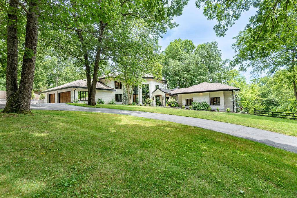 559 N Pearson Creek LN, Springfield, MO 65802