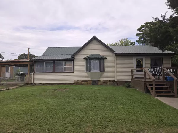 El Dorado Springs, MO 64744,3325 SW Highway Vv