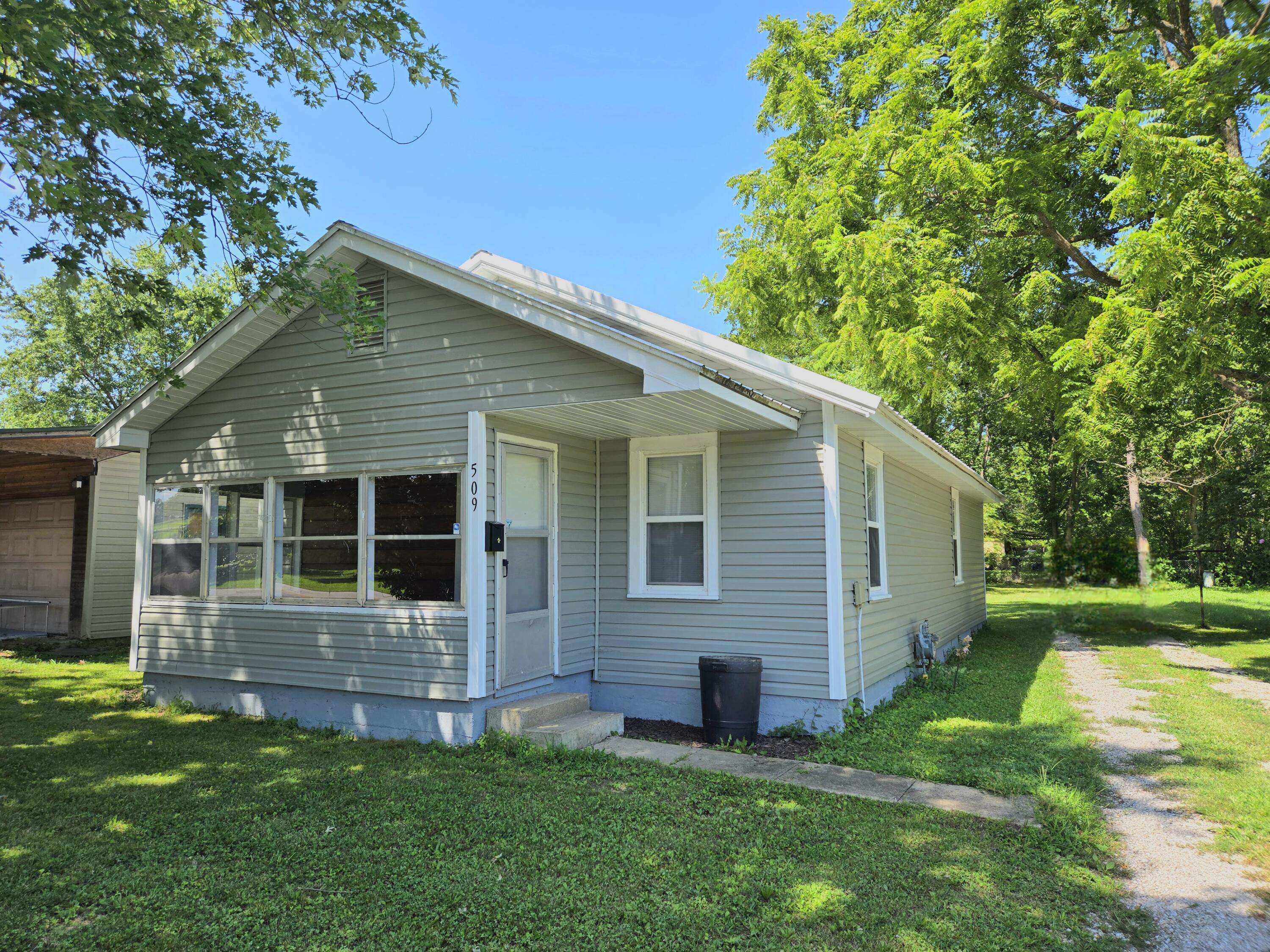 509 Lake Street, Mountain Grove, MO 65711