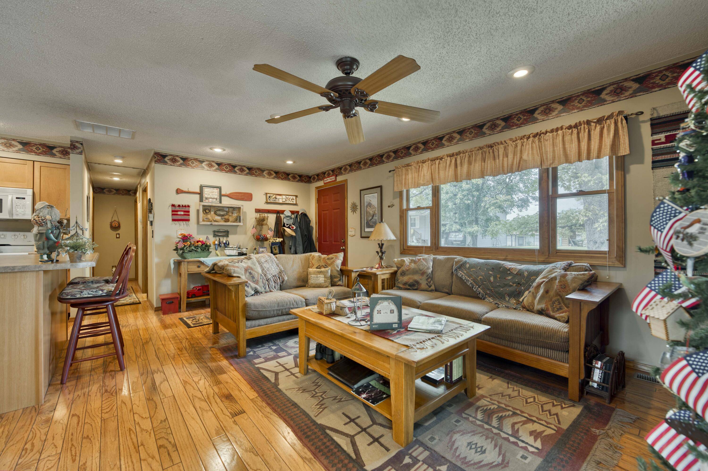 Branson West, MO 65737,266 Ikard LN