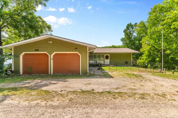 Cape Fair, MO 65624,327 Stagecoach LN