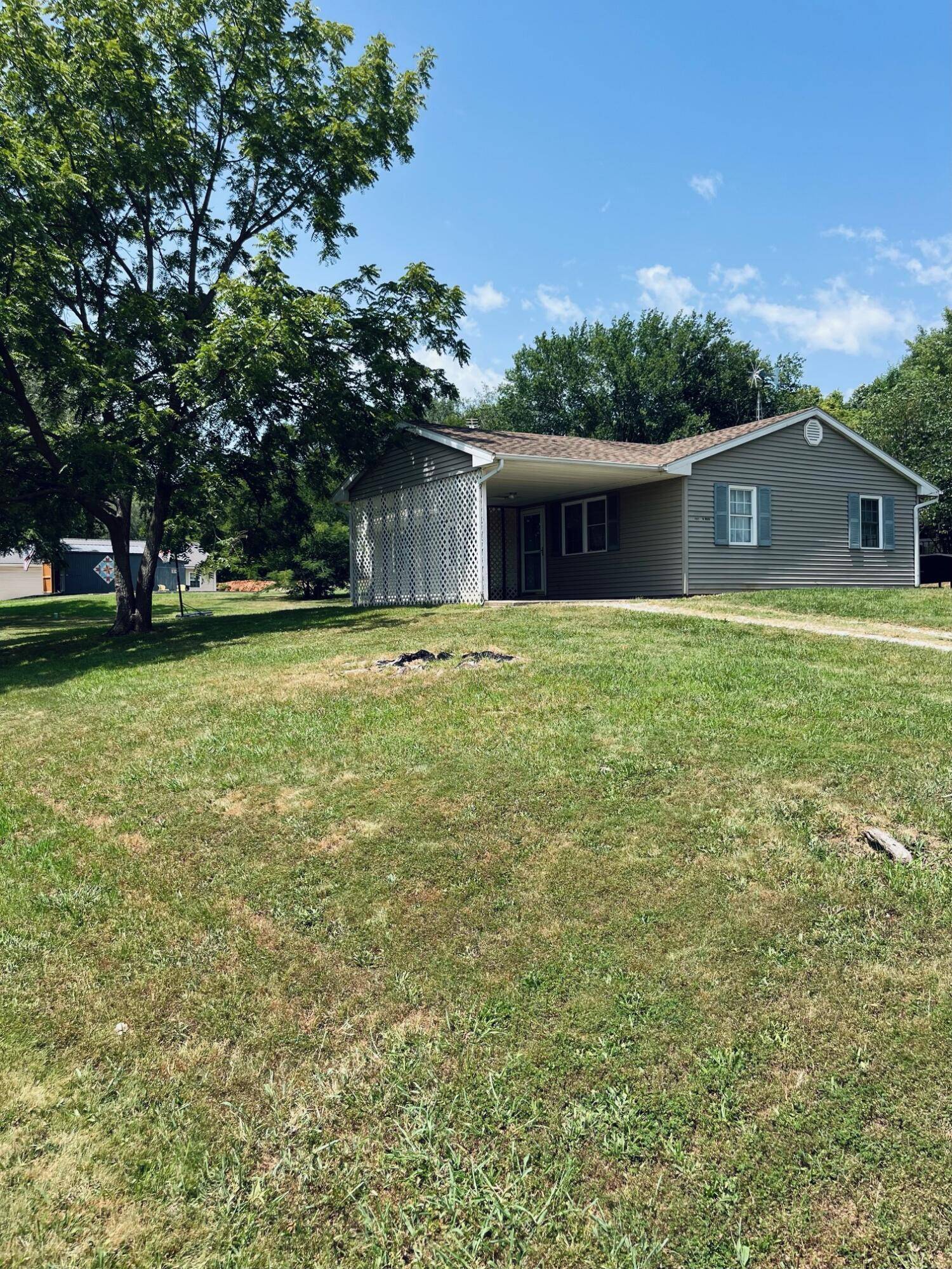 Stockton, MO 65785,407 N Ward ST