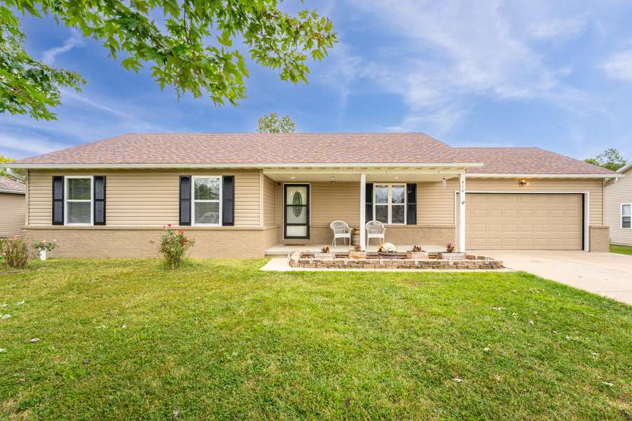 414 E Kennedy ST, Strafford, MO 65757