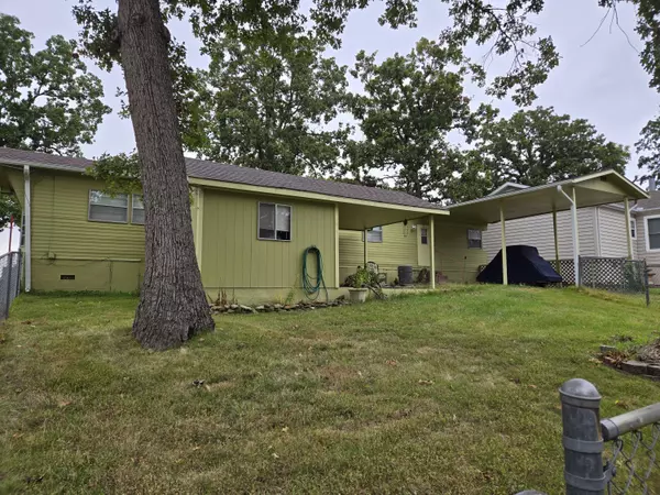 Hermitage, MO 65668,21648 West Capri