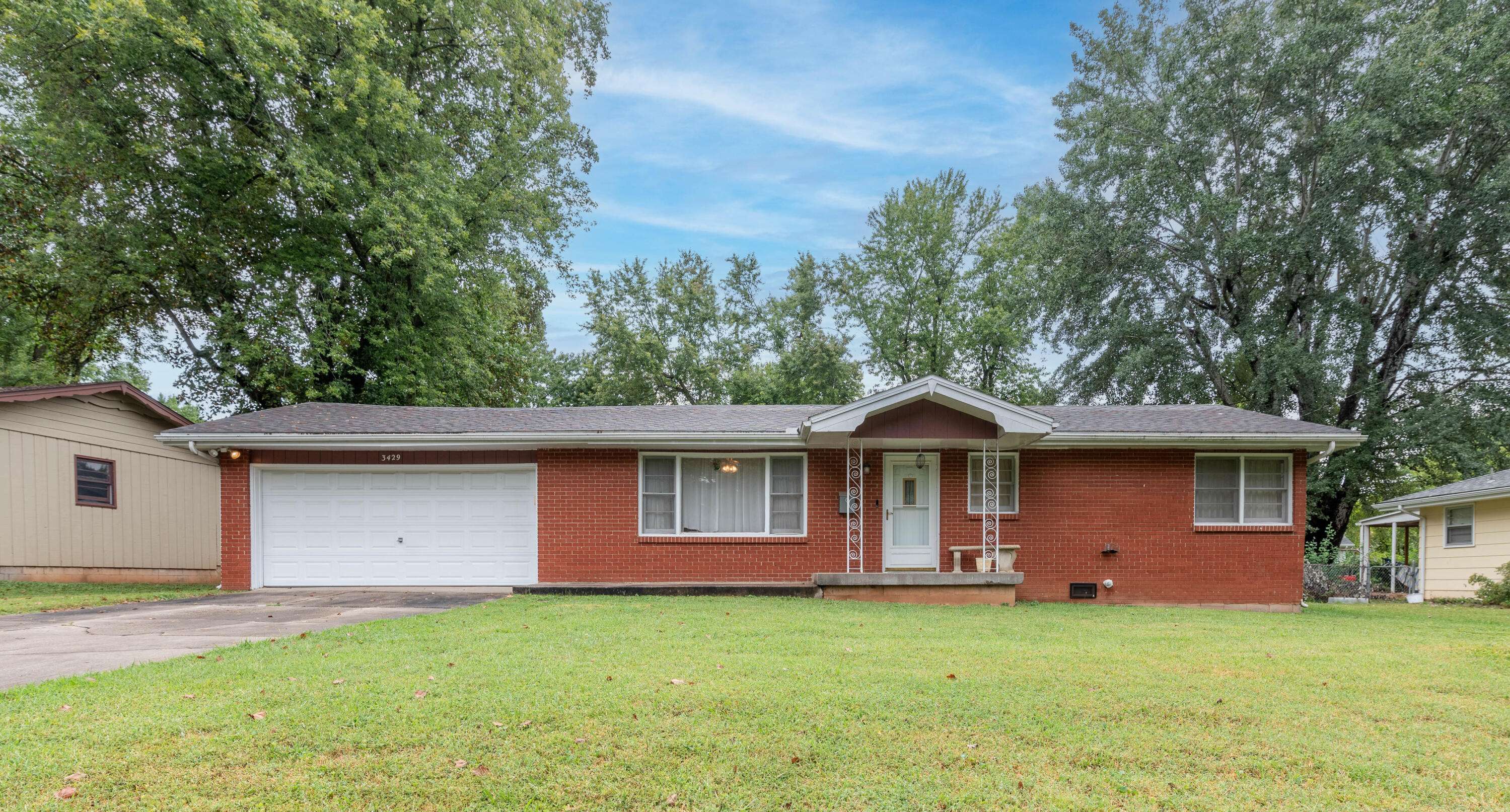 3429 S Franklin AVE, Springfield, MO 65807