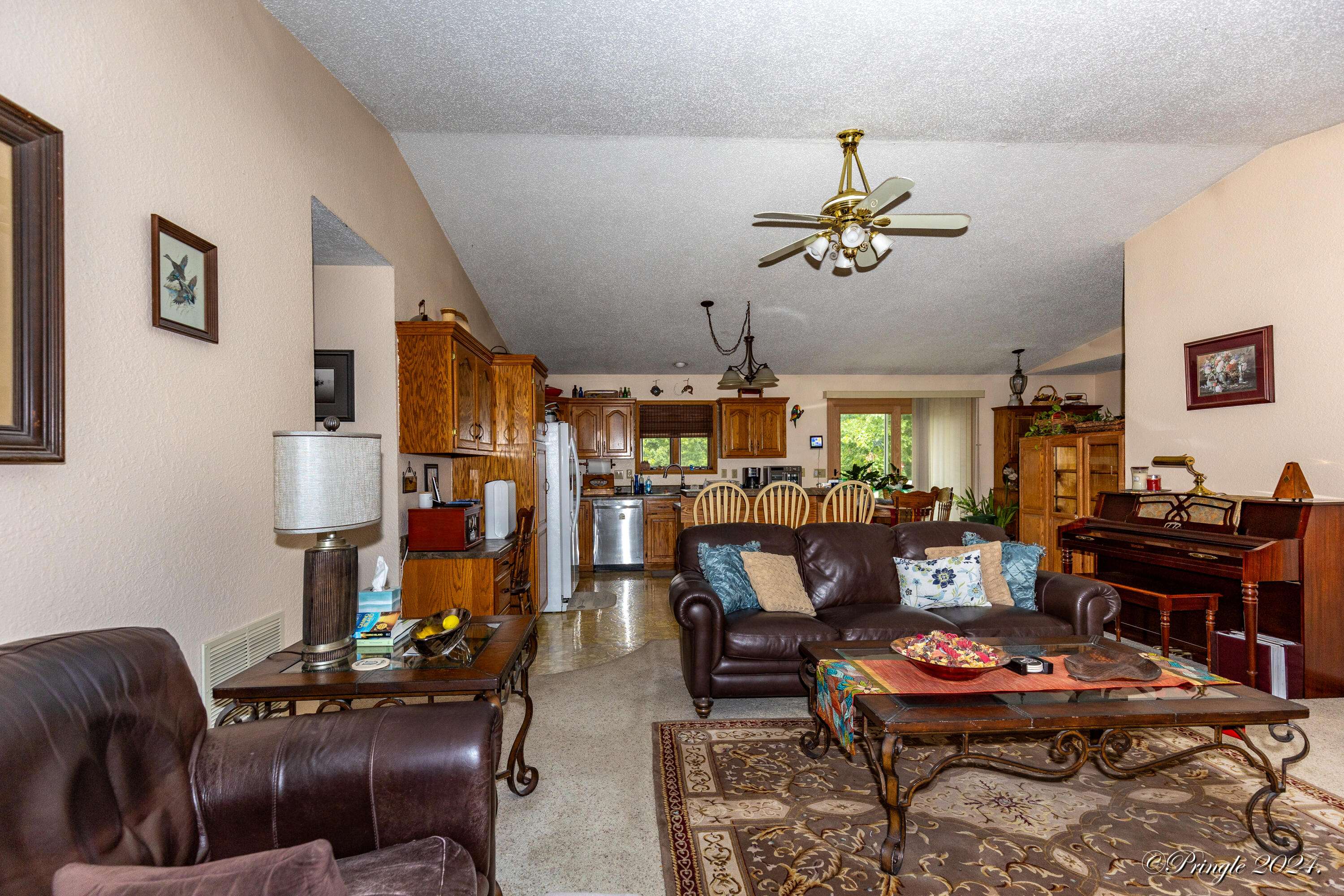 Willow Springs, MO 65793,439 Highway Hh