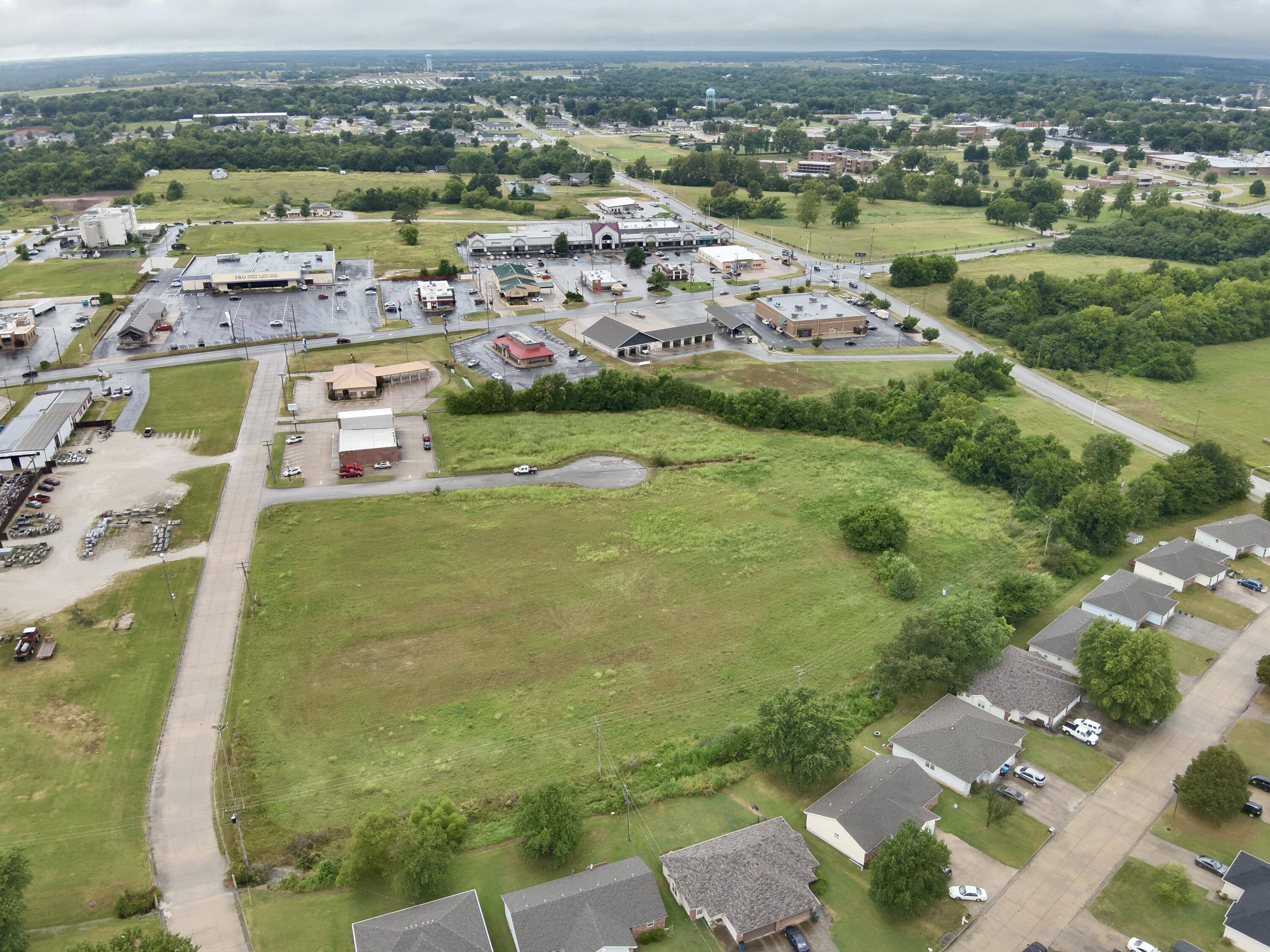 Bolivar, MO 65613,004 S Gary AVE