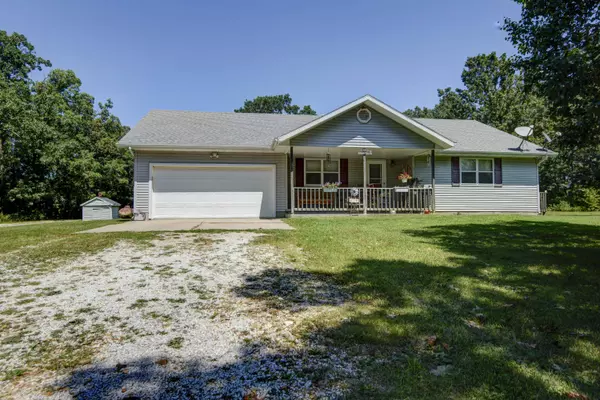 3061 Dry Creek Road, Seymour, MO 65746