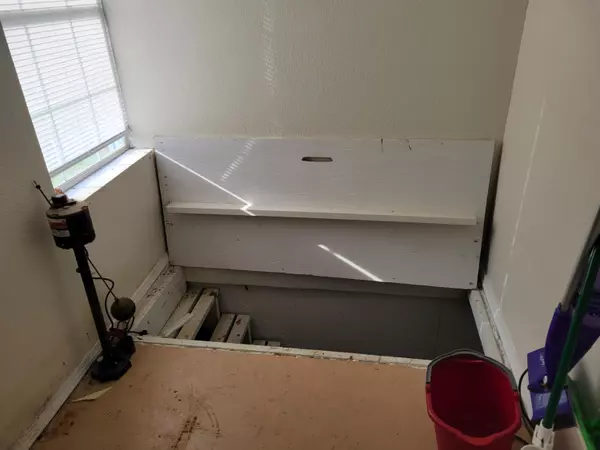 Webb City, MO 64870,838 N Madison ST