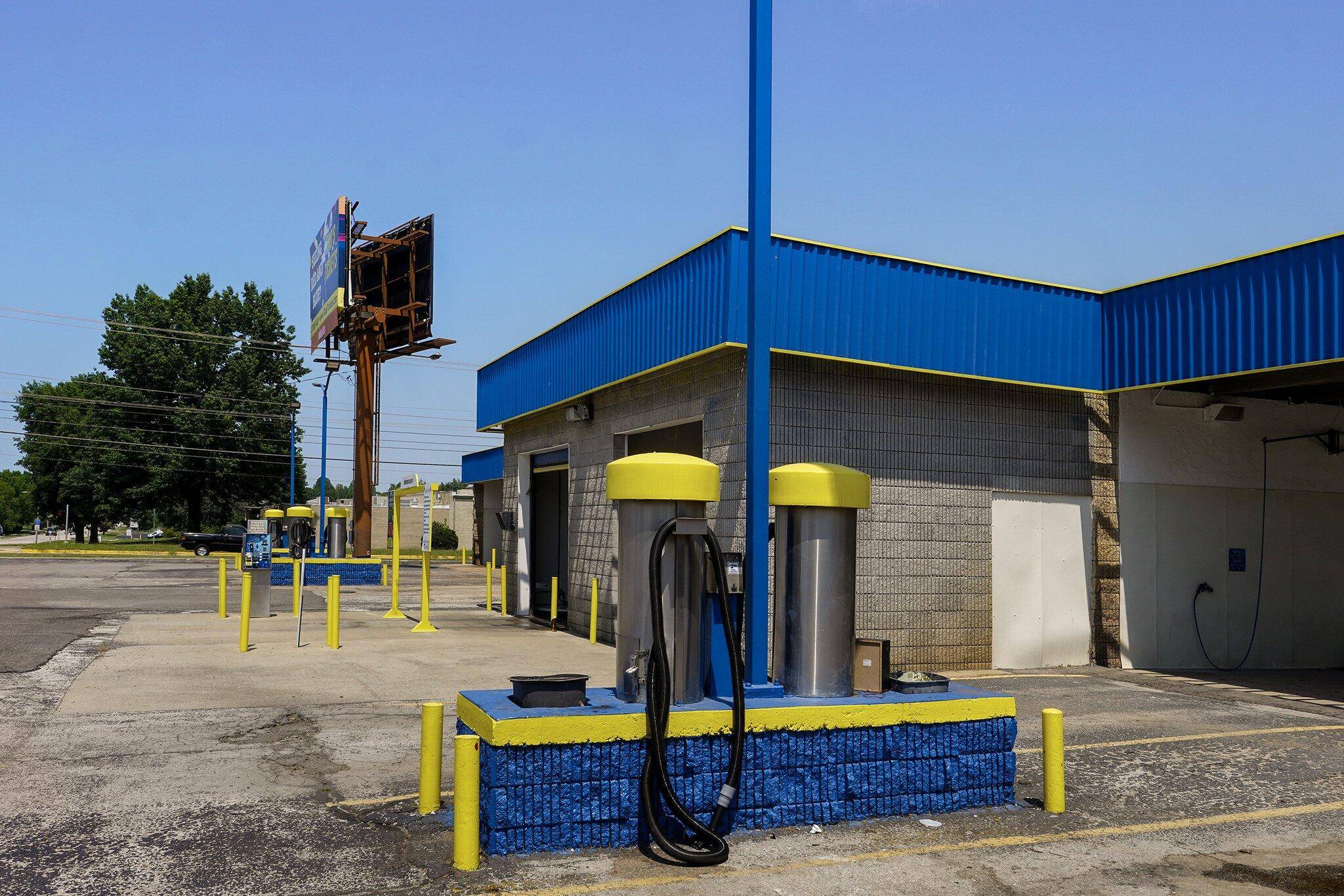 Springfield, MO 65802,2812 E Chestnut EXPY