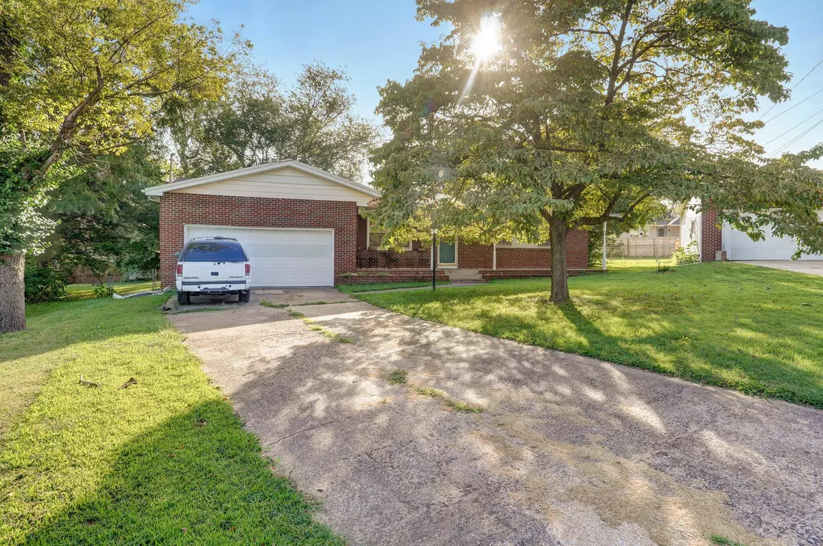 Springfield, MO 65803,959 E Sayer ST