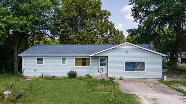 415 W Evergreen ST, Strafford, MO 65757