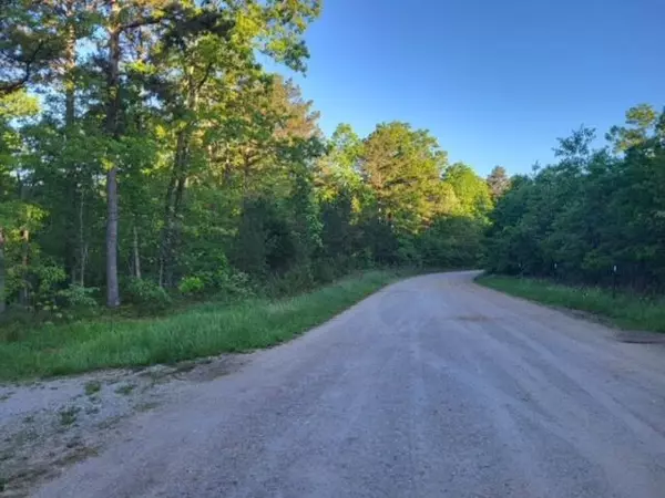 Licking, MO 65542,000 Whispering Pines LN