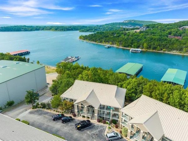 Hollister, MO 65672,215 Lower Emerald Bay Circle #9