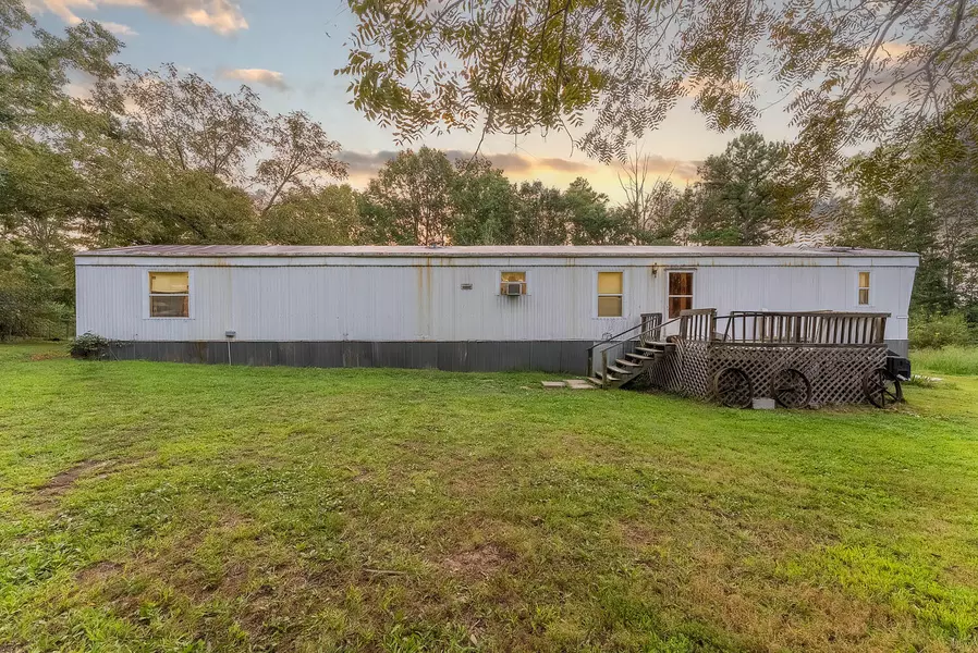 9440 Splitlimb RD, Raymondville, MO 65555
