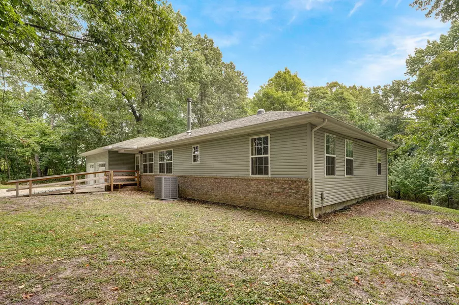 12034 Highway V, Mt Vernon, MO 65712