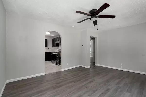 Springfield, MO 65803,2227 N Boonville AVE