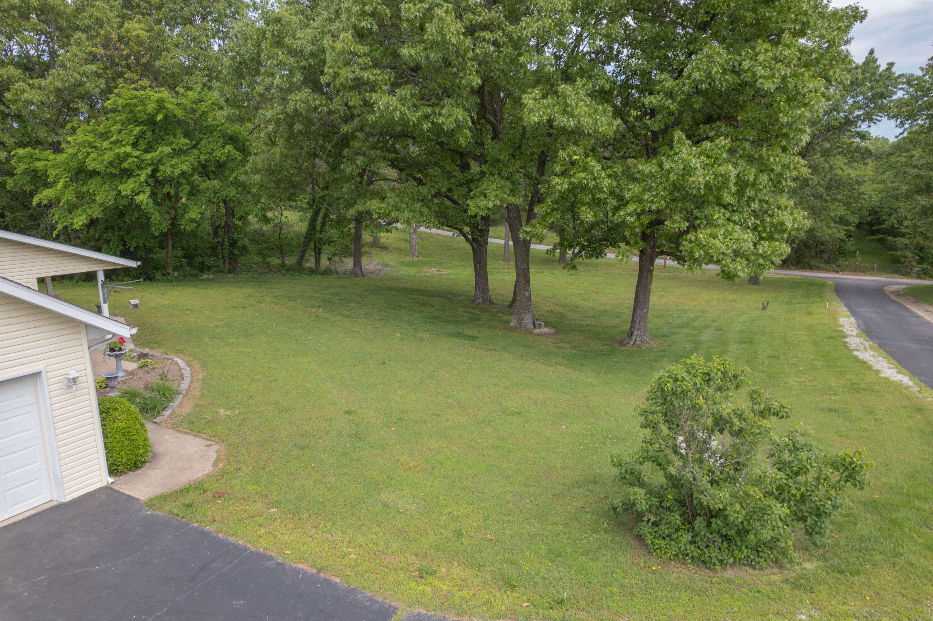 Verona, MO 65769,16427 Farm Road 2007