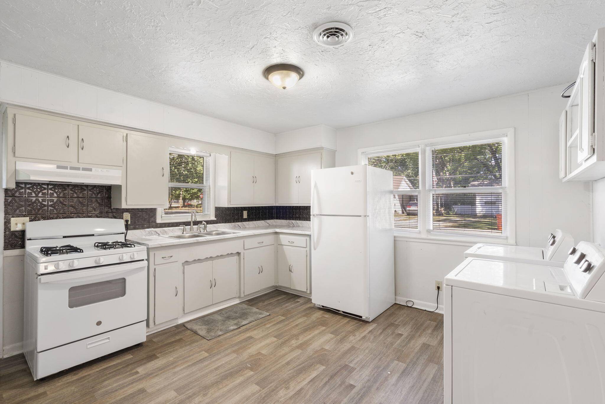 Springfield, MO 65802,1849 N Tyler AVE
