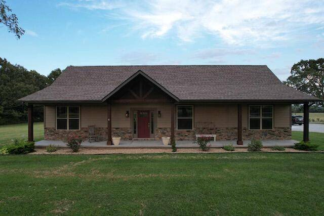 834 Schupbach RD, Clever, MO 65631