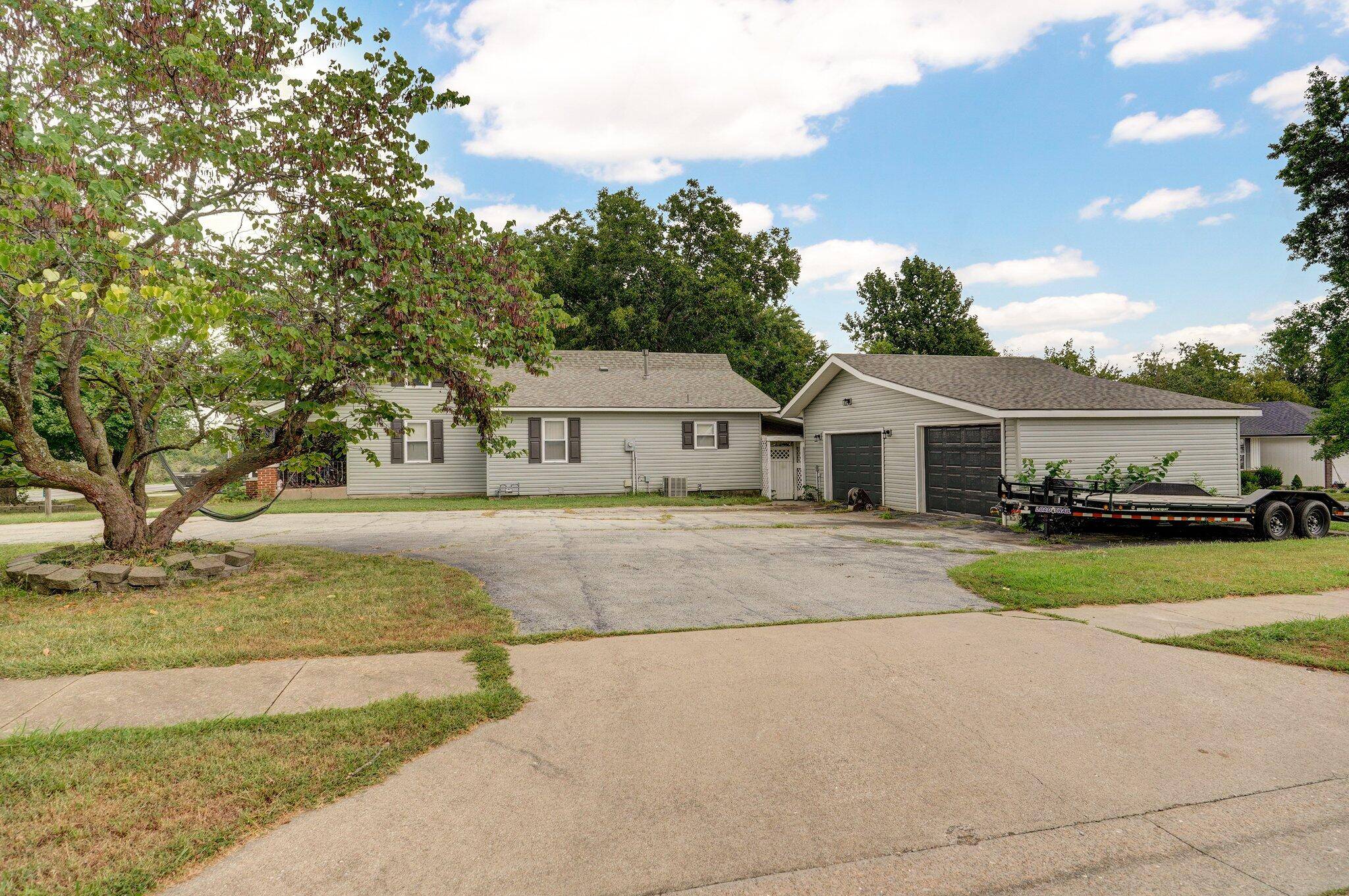 Republic, MO 65738,1102 N Main AVE