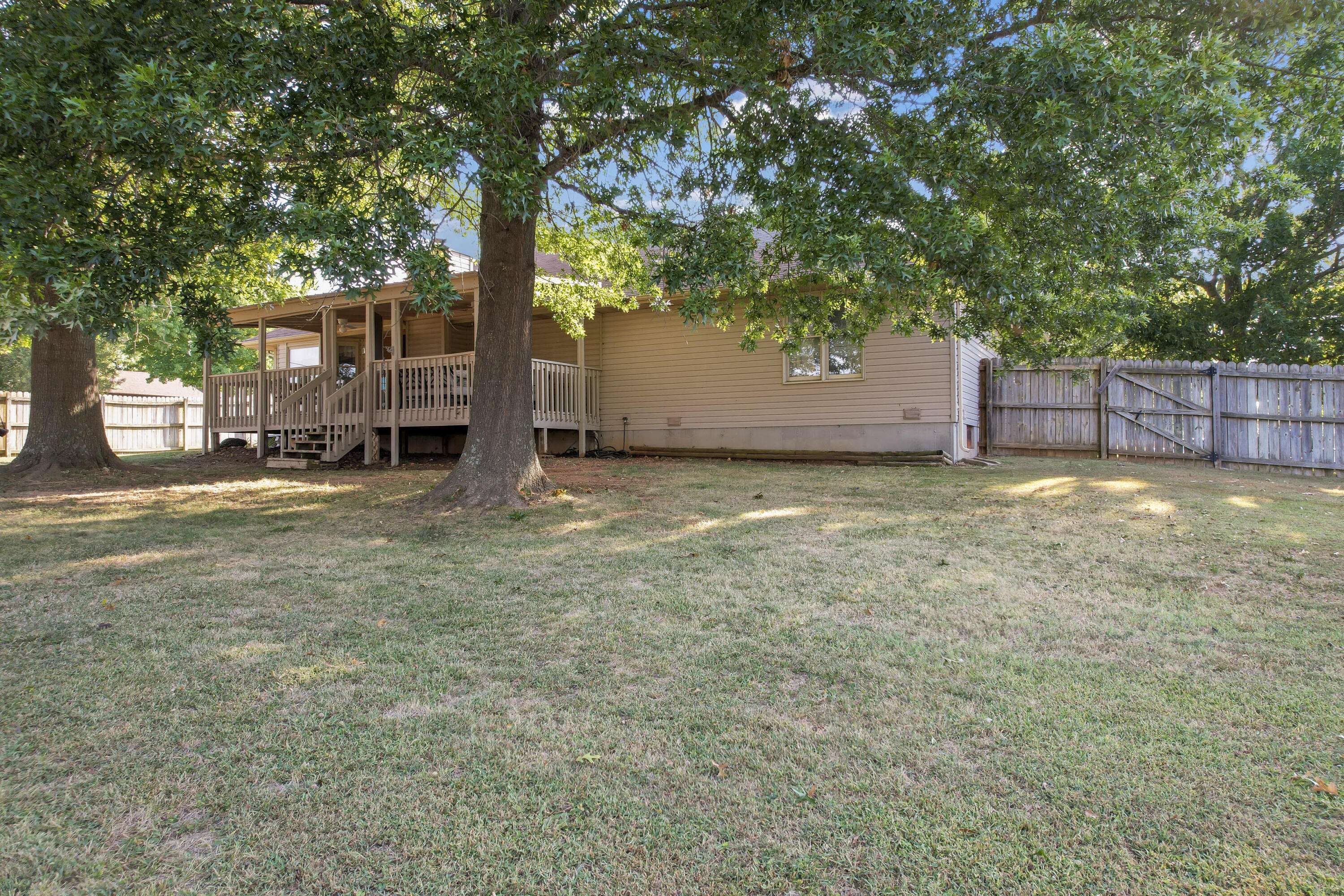 Ozark, MO 65721,1401 S 17th AVE