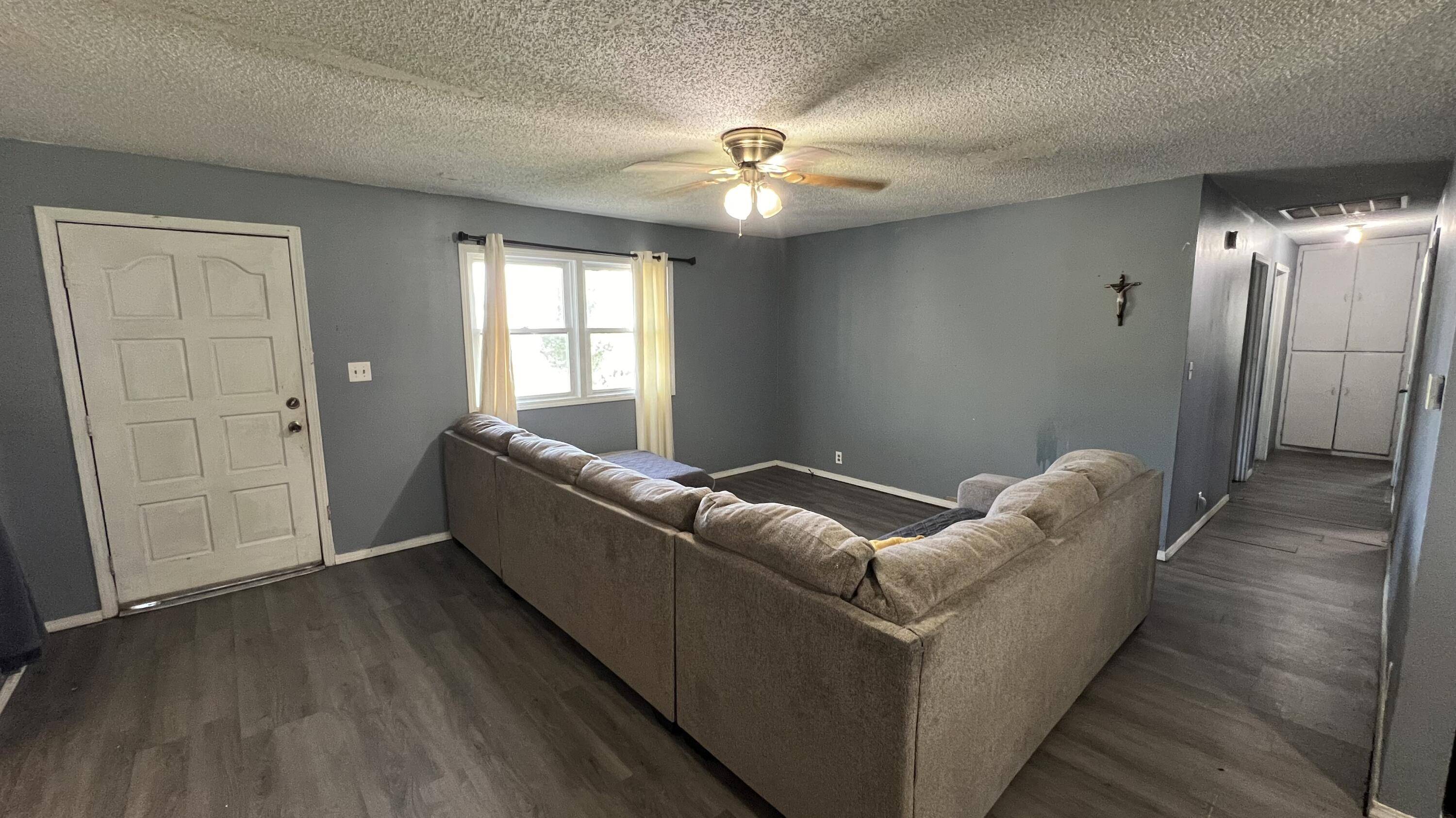 Aurora, MO 65605,128 W Summit ST
