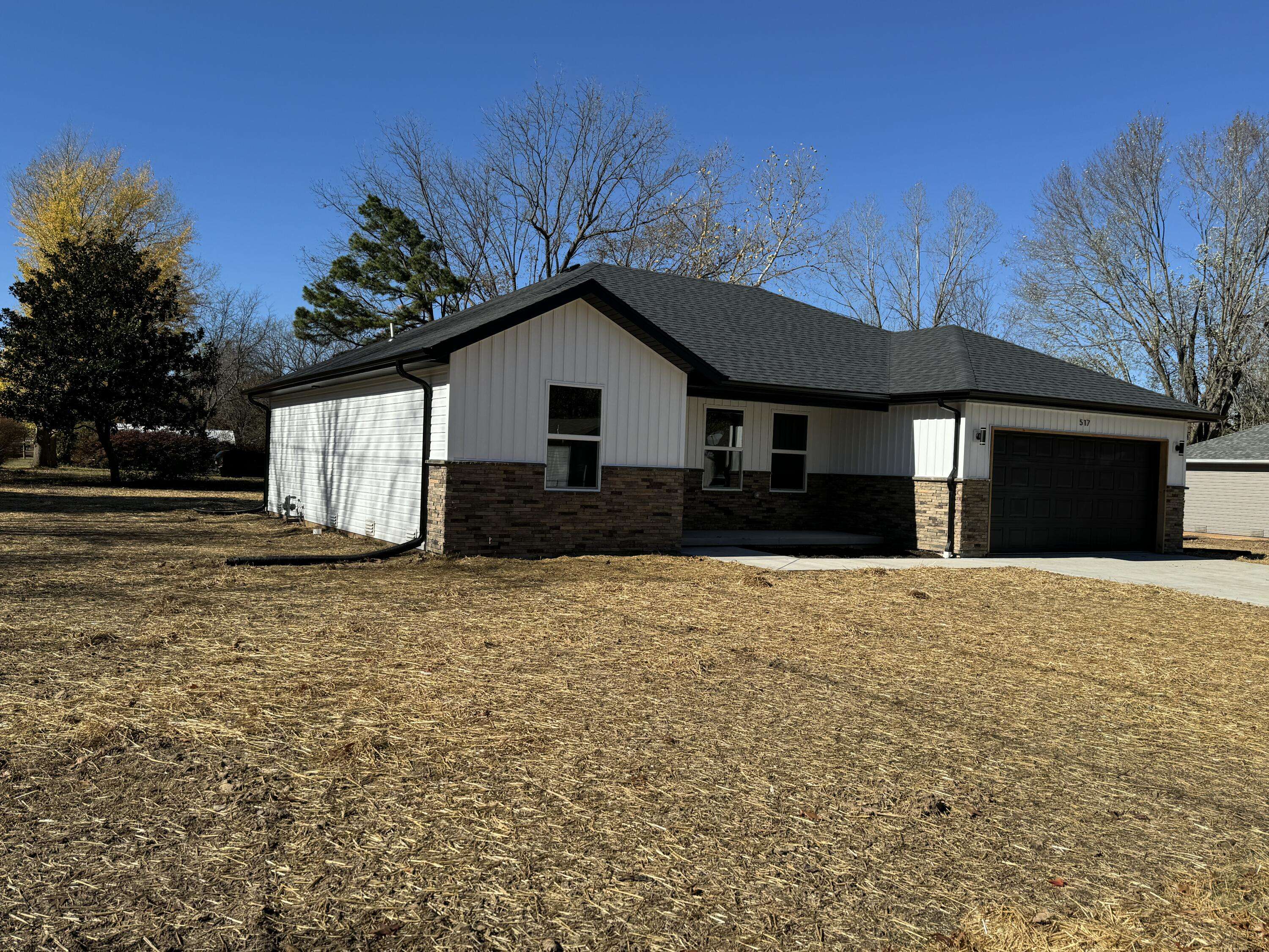 517 S Euclid AVE, Marionville, MO 65705
