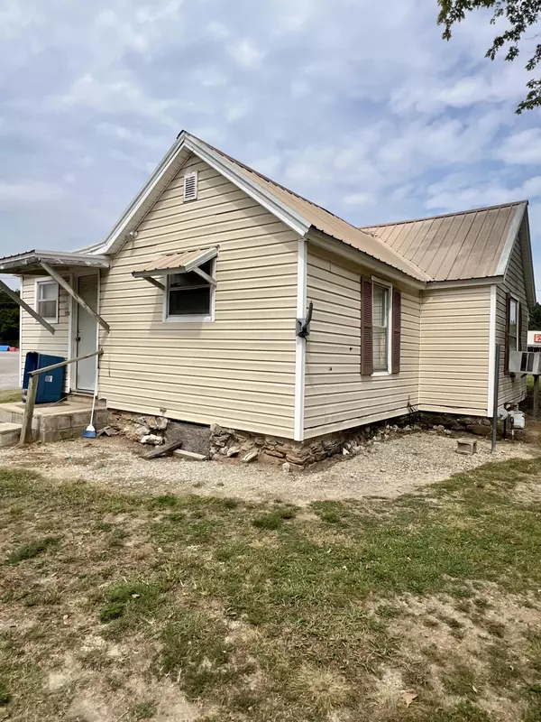 Granby, MO 64844,484 W Valley ST