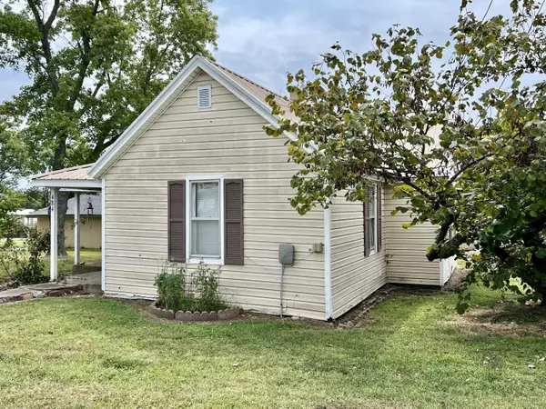 Granby, MO 64844,484 W Valley ST