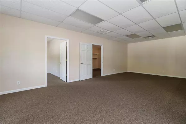 Thayer, MO 65791,1006 Nettleton AVE #Suite B
