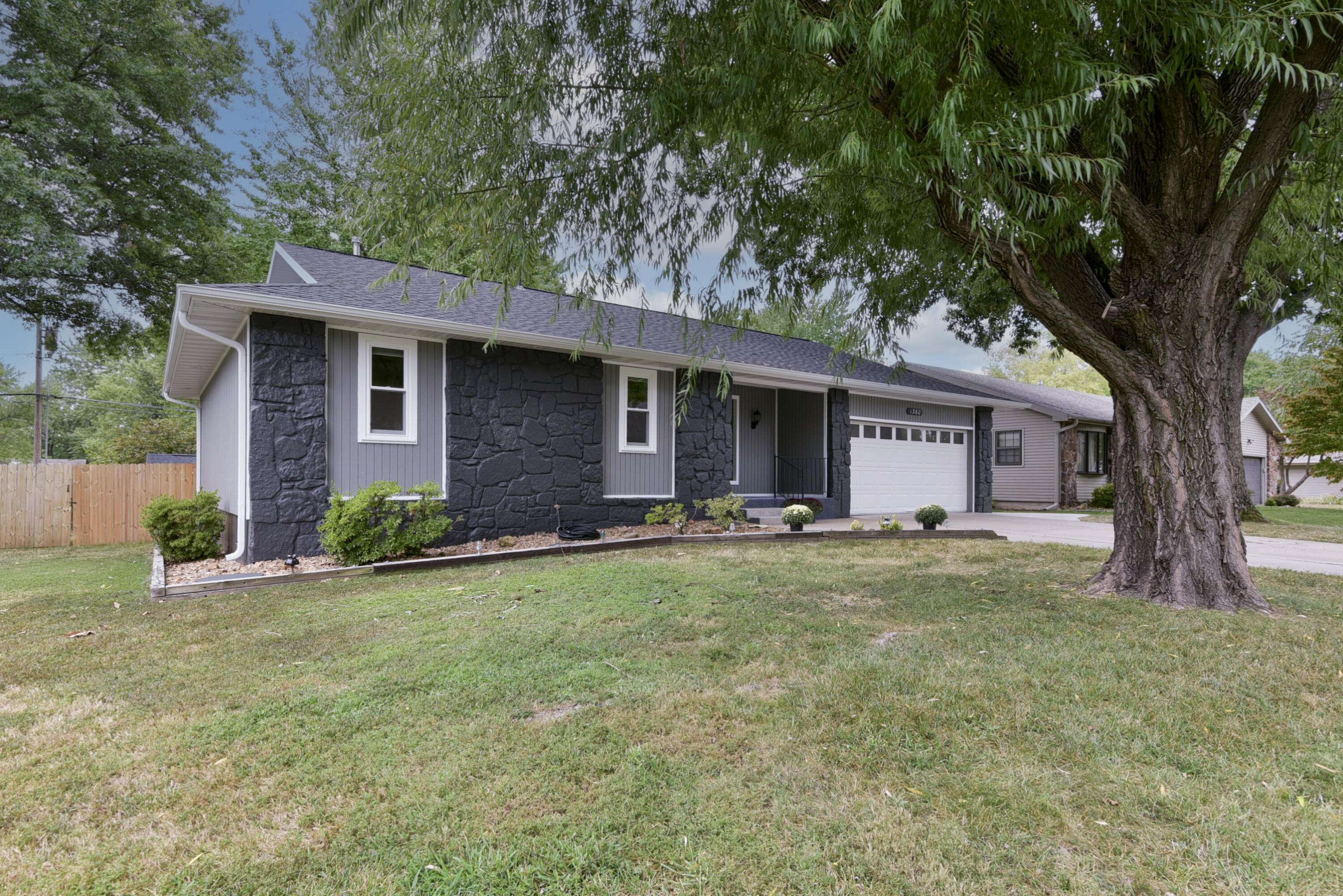 Springfield, MO 65804,1360 E Hanover ST