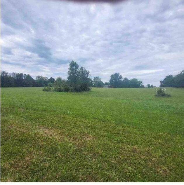 000 W Tracker RD, Nixa, MO 65714