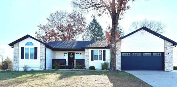 20 Clear Cove DR, Reeds Spring, MO 65737