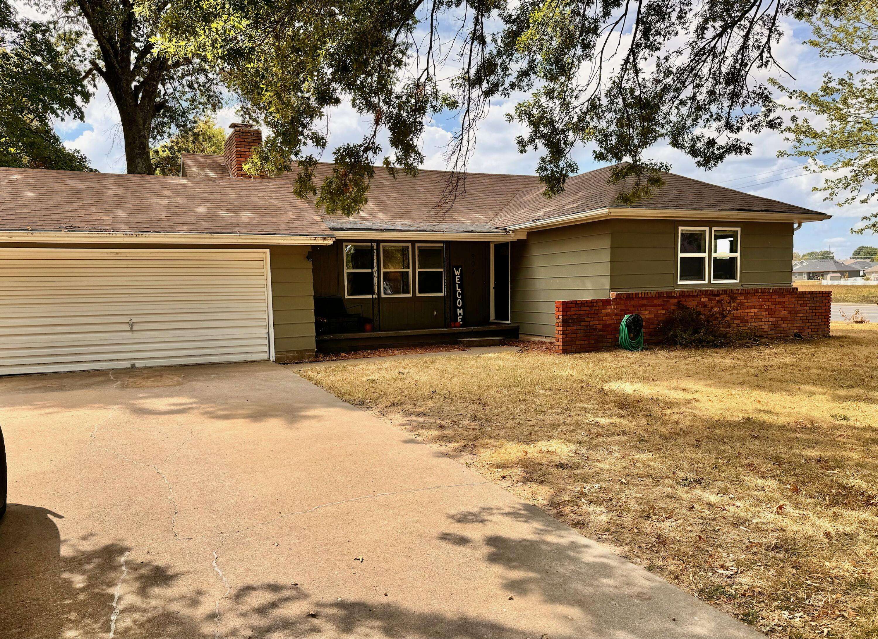 Carthage, MO 64836,902 Wendy LN