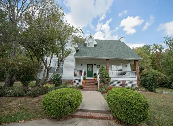 7317 E Loganwood LN, Rogersville, MO 65742