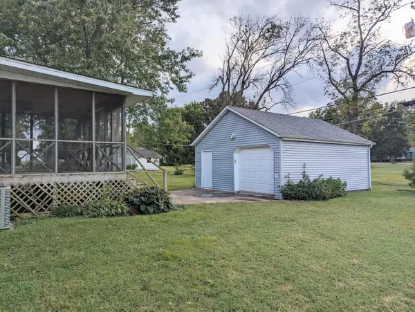 El Dorado Springs, MO 64744,1302 S Kirkpatrick ST