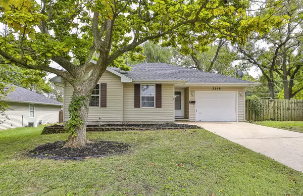 2148 N Campbell AVE, Springfield, MO 65803