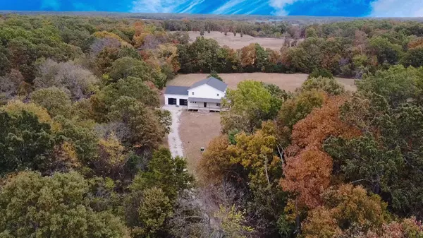 Lebanon, MO 65536,27200 Harrill LN