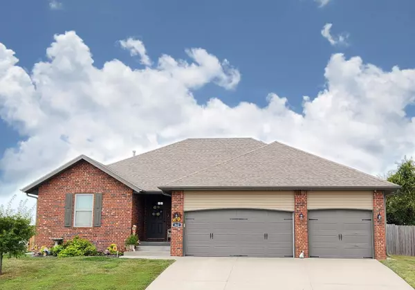 842 Capitol Hill DR, Rogersville, MO 65742