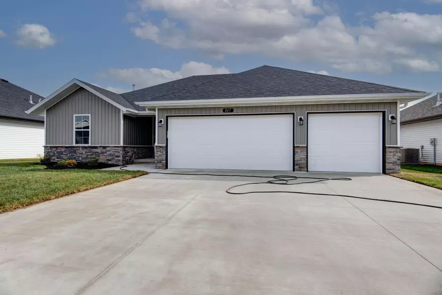 867 S Parkside CIR #Lot 88, Nixa, MO 65714