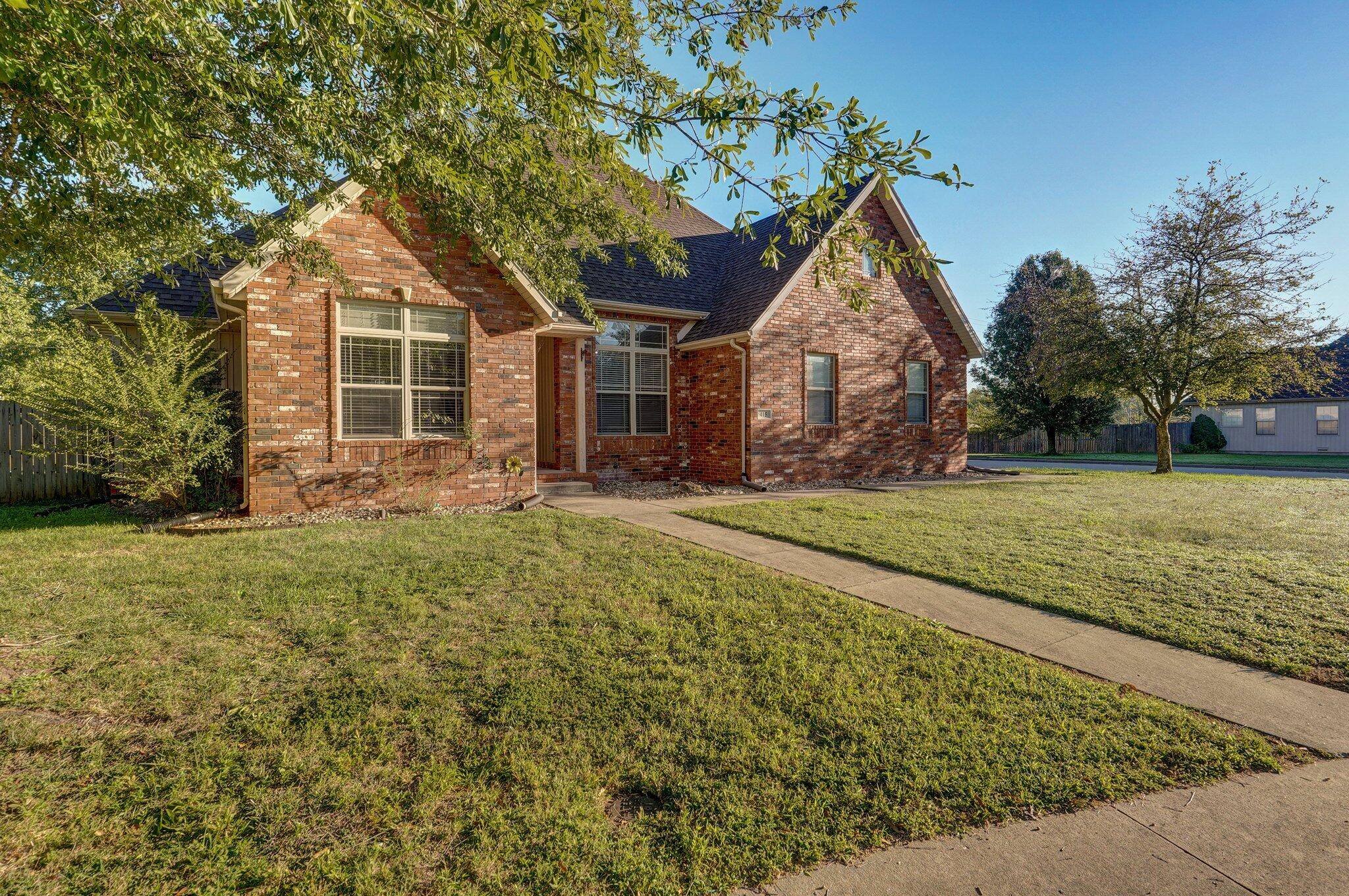 Republic, MO 65738,415 E Mitchell CT
