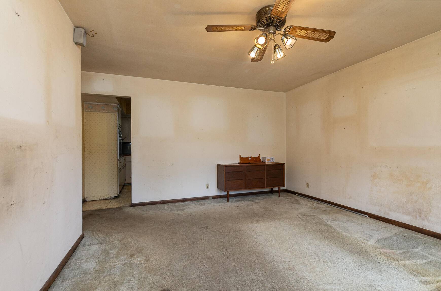 Springfield, MO 65804,1462 E Wayland ST