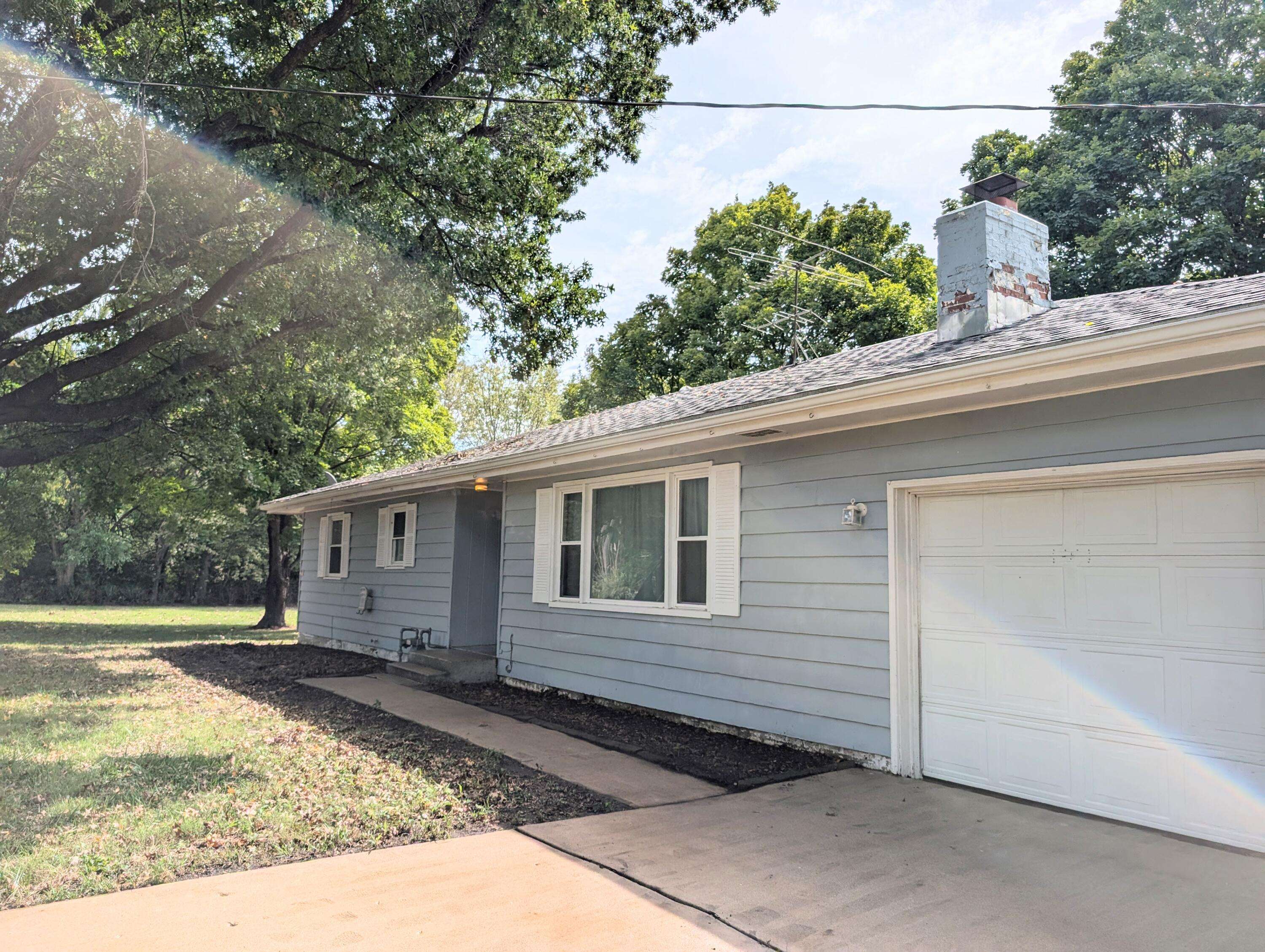 Springfield, MO 65802,6110 W State Highway EE