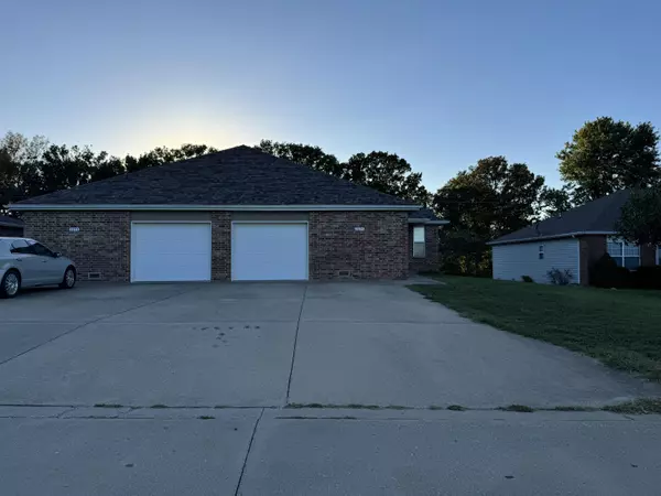 Bolivar, MO 65613,2271 2273 S Hartford AVE