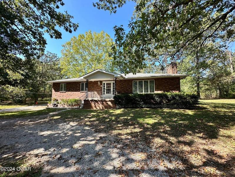 7732 Trout Farm RD, Neosho, MO 64850