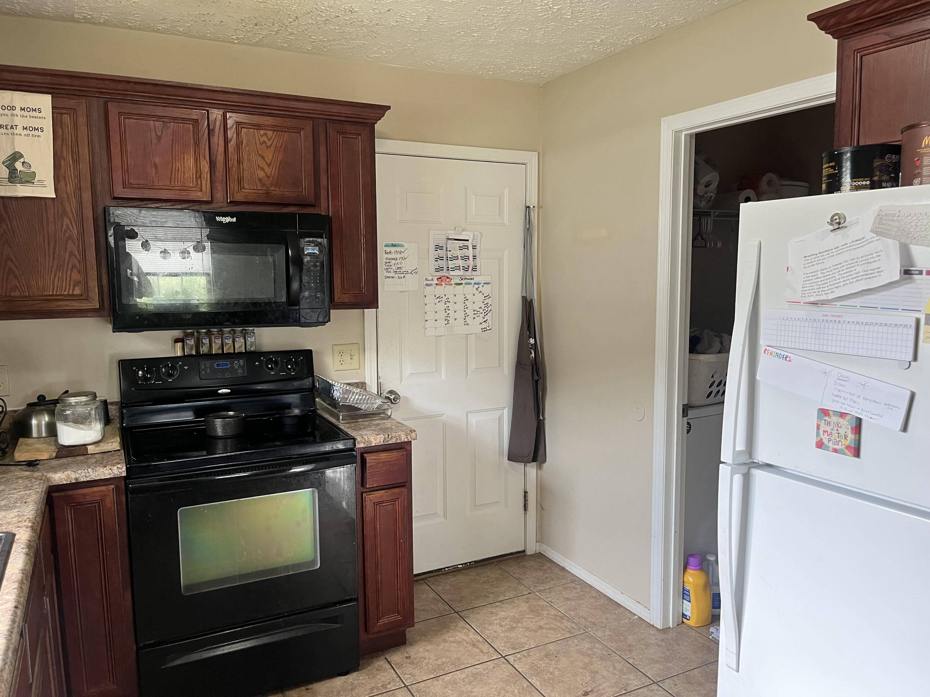Aurora, MO 65605,333 W Summit ST