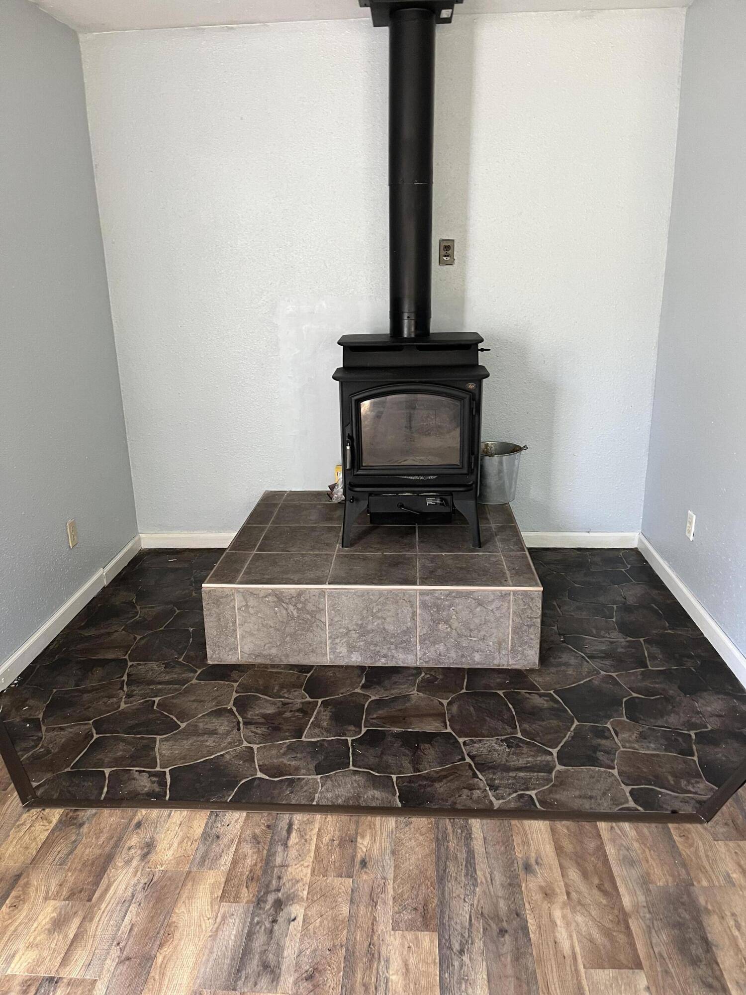 Neosho, MO 64850,6281 Old 60 DR