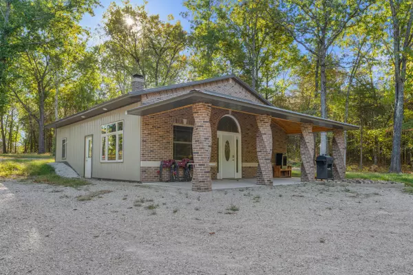 Shell Knob, MO 65747,1601 Bright Springs RD