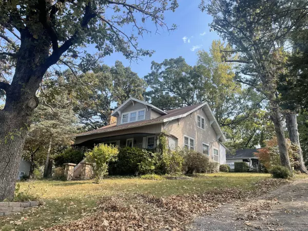 Ava, MO 65608,504 S Mansfield RD